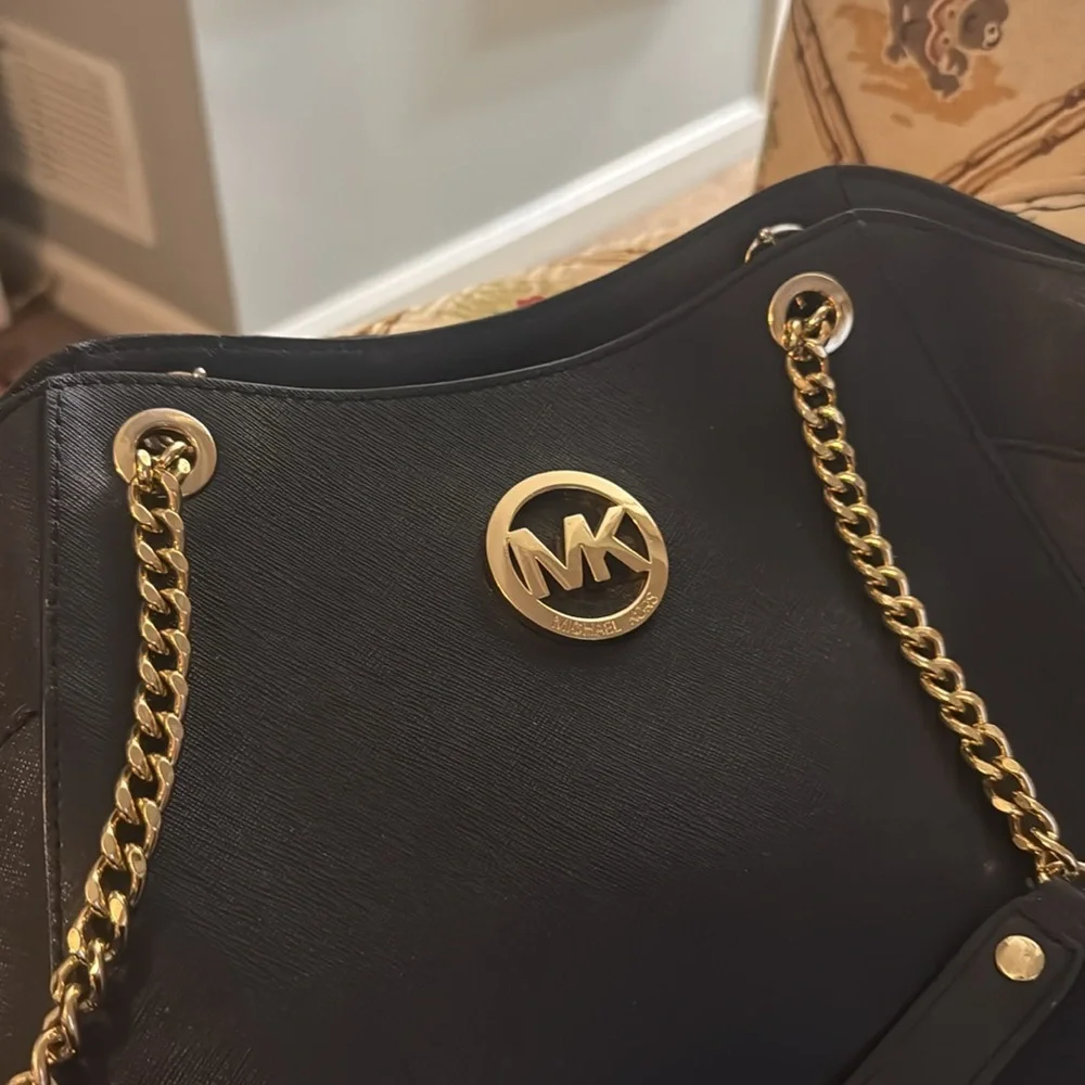 Michael Kors, black and gold purse - Picture 2 of 6